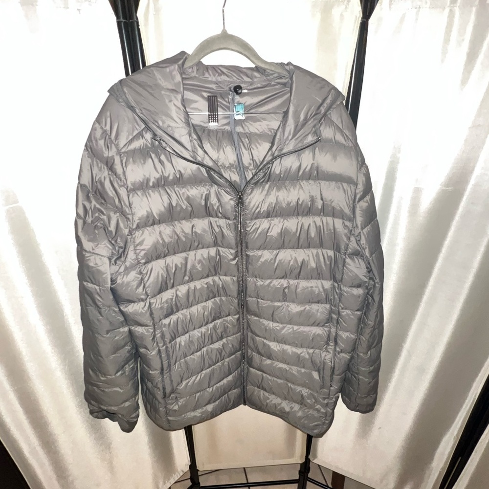 Amazon Essentials Gray Puffer Jacket